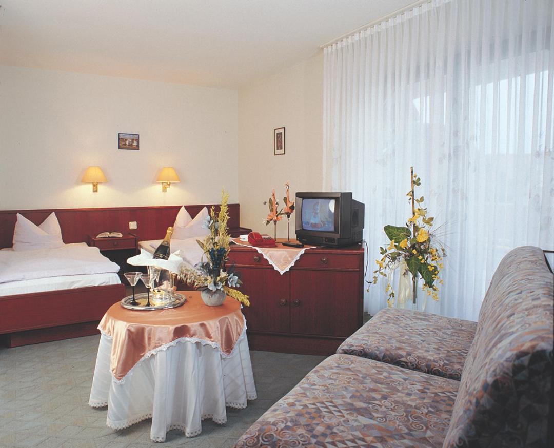 Hotel Zur Schmiede Alsfeld Kültér fotó